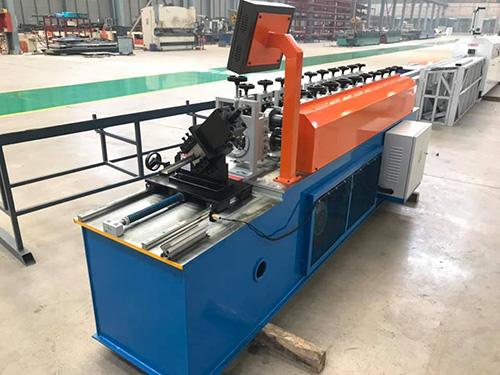 False ceiling keel machine