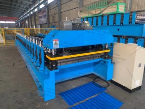 High speed corrugated roofing sheet roll forming machine