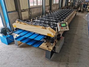Serbia popular style roofing sheet roll forming machine in Europe
