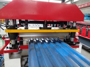 Maquina Formadora De Rollos De Chapa PARA Techos De Metal Roofing Sheet Cold Roll Forming Machine Pri Maquina Formadora De Rollos De Chapa PARA Techos De Metal Roofing Sheet Cold Roll Forming Machine Pri